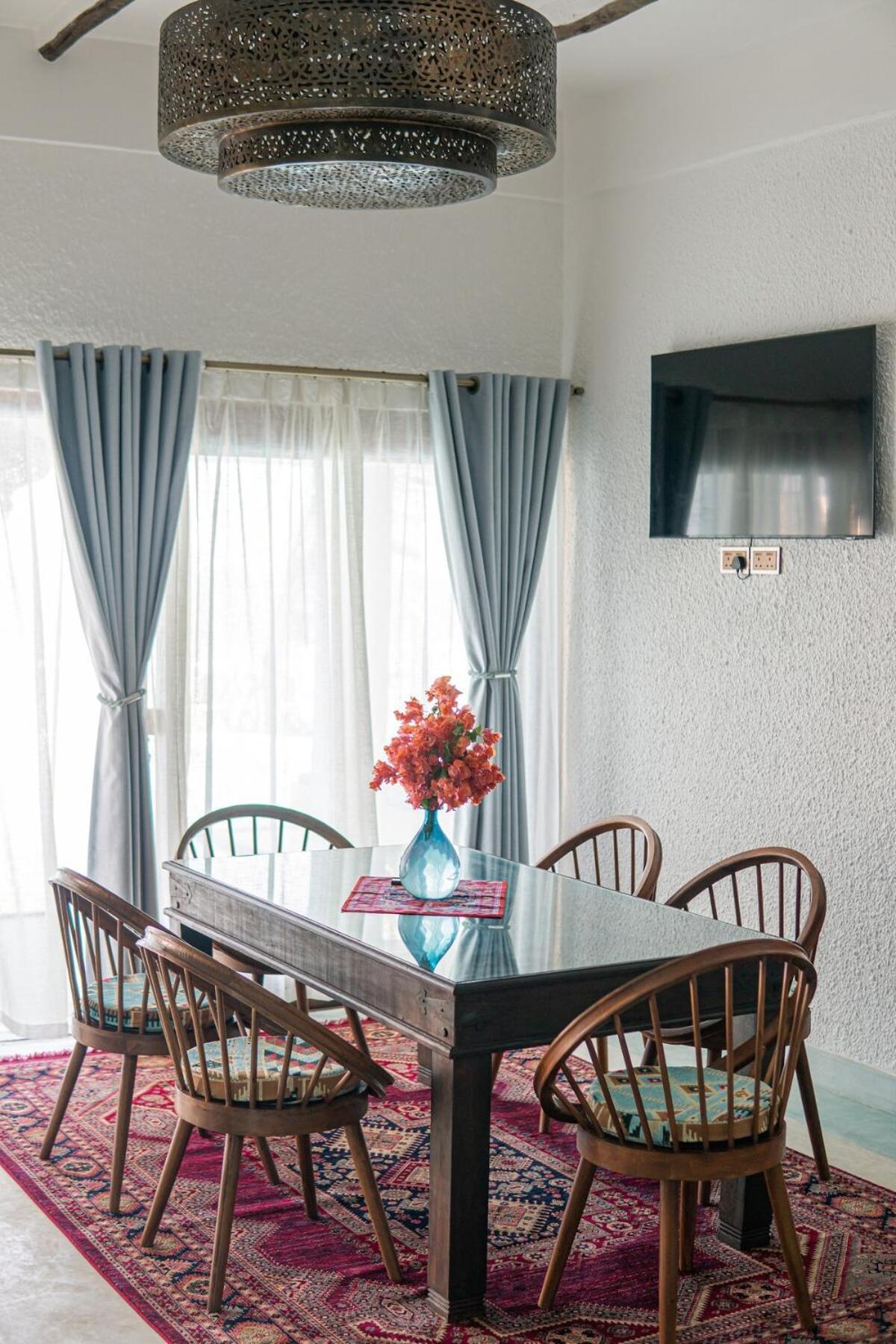 Spacious Three-bedroom Groundfloor Beachfront Villa *