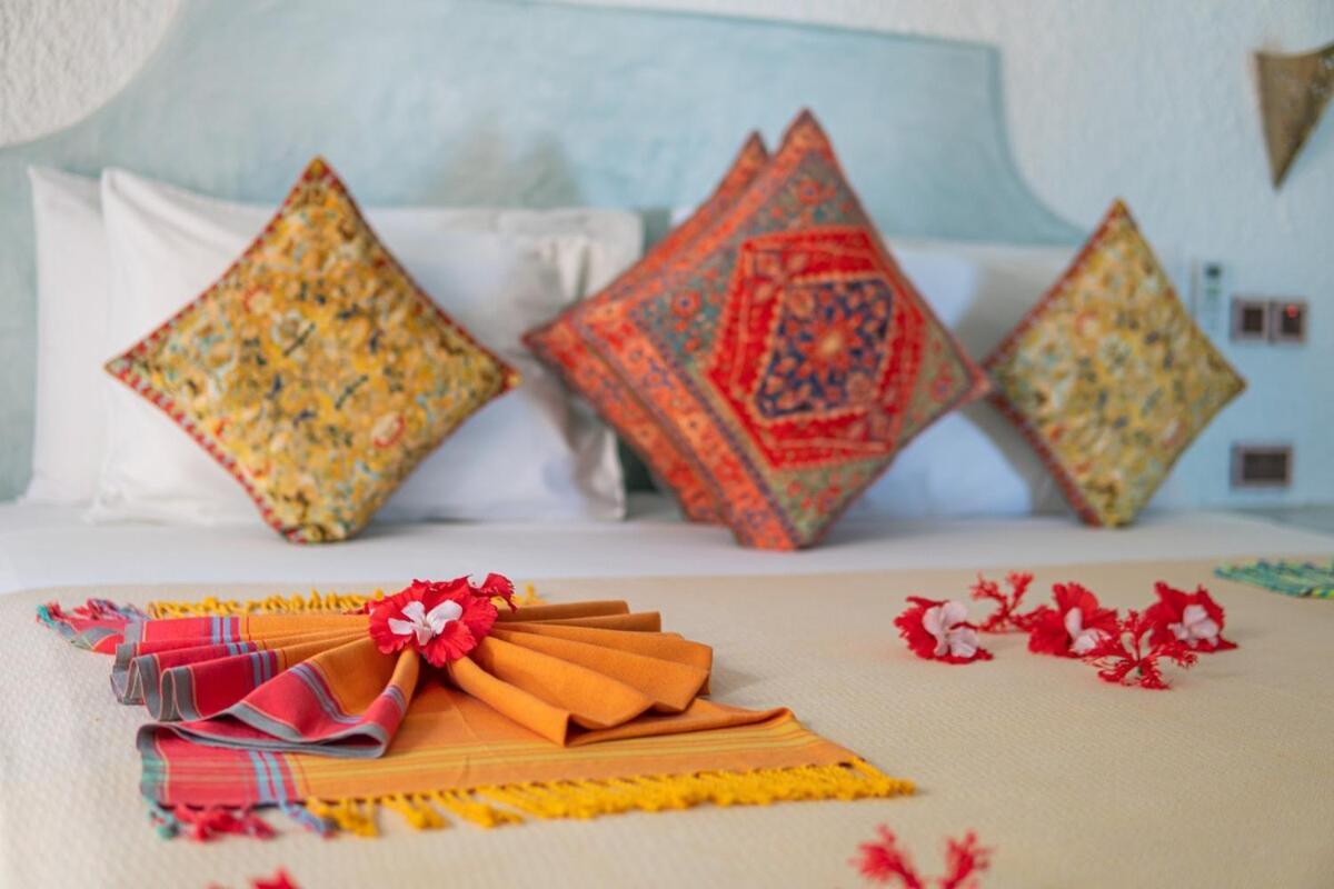 Villa Spacious Three-bedroom Groundfloor Beachfront Jambiani (Zanzibar)
