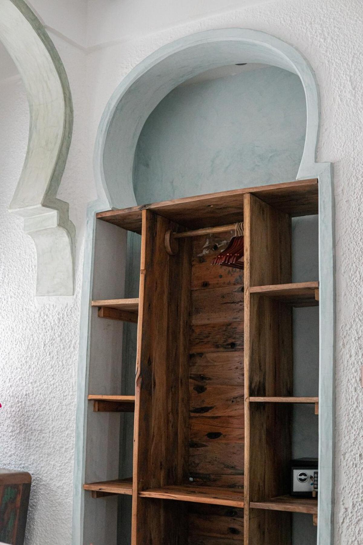 Villa Spacious Three-bedroom Groundfloor Beachfront Jambiani (Zanzibar)
